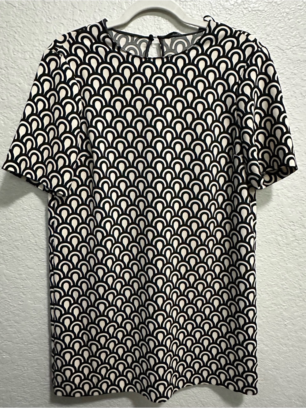 Zara Black and White Short-Sleeve Patterned Tee